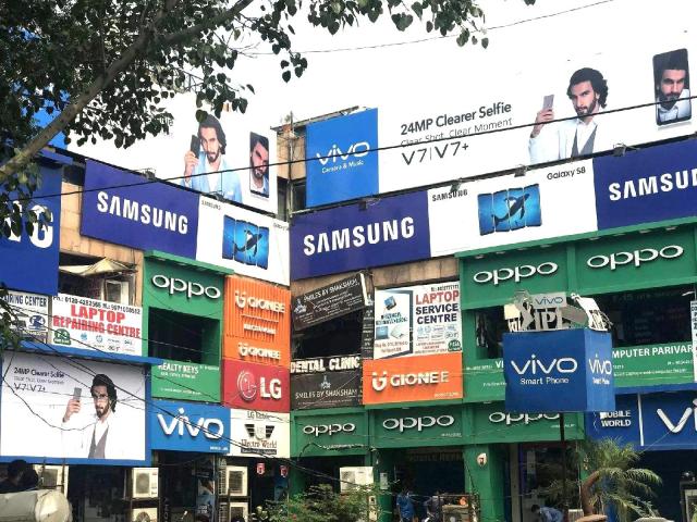 印度智能手机市场"双雄争霸" 三星中国厂商激烈厮杀