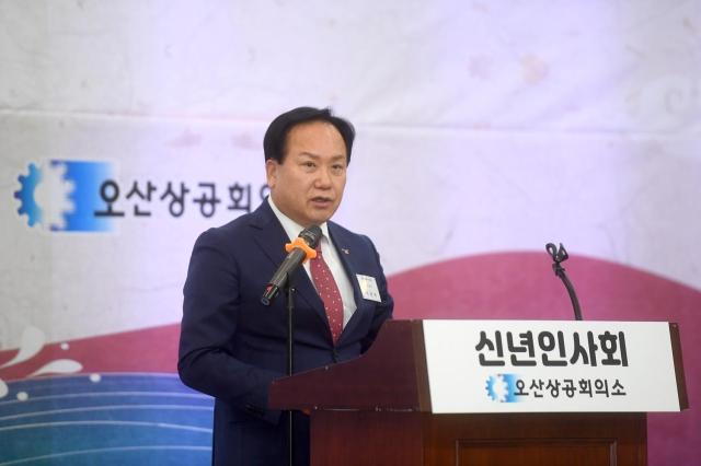 이권재 오산시장이 신년사를 하고 있다 사진오산시