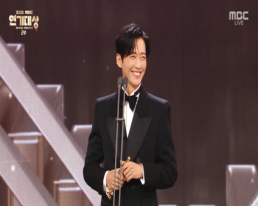 [이건희의 명성] "기다렸소·은퇴하시겠습니까?"...지금은 남궁민 대상시대