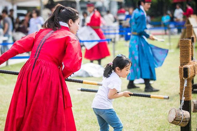 2023년 궁중문화축전_어린이 궁중문화축전 사진한국문화재재단