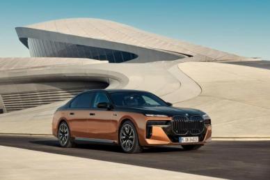 [권가림의 차만세] "또 너냐" 벤츠 질투유발 BMW i7…대형 세그먼트 지각변동