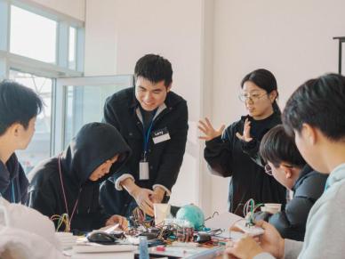 엔씨문화재단, 경남 지역 청소년 대상 MIT 과학 프로그램 성료