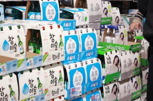 Xuất khẩu rượu soju của Hàn Quốc vượt 100 triệu USD sau 10 năm