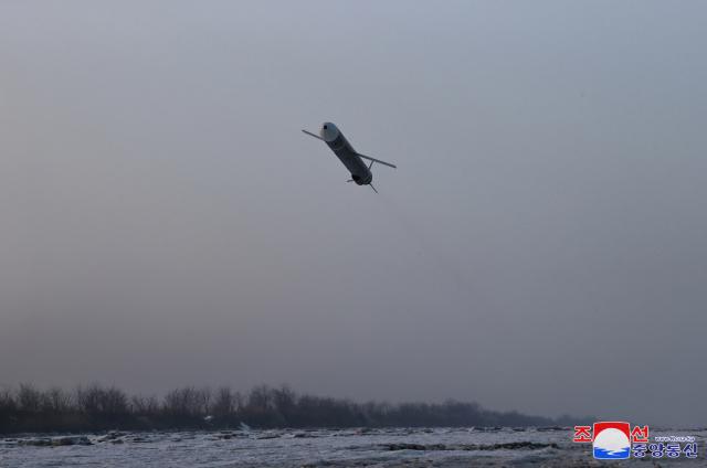 북한이 지난 1월  30일 조선 서해상에서 전략순항미사일 화살-2형 발사 훈련을 진행했다고 조선중앙통신이 31일 보도했다사진연합뉴스