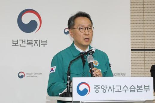 専攻医辞職8816人・欠勤7813人···韓国政府「業務開始命令、拒否できない」