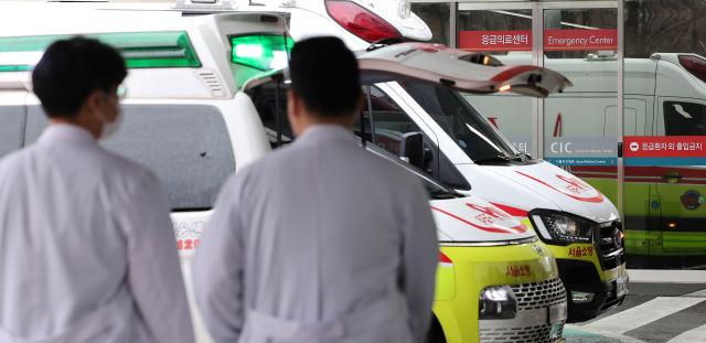 전공의 사직·결근에 전날 기준 환자 피해가 150건에 육박하고 있다 사진연합뉴스