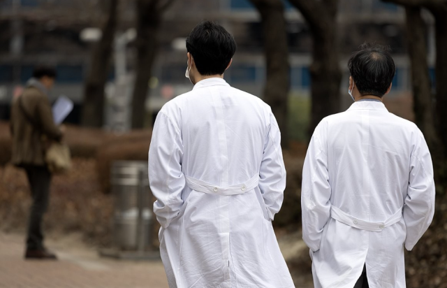 主要病院専攻医の辞職1万人を超え···韓国政府「29日までに復帰してほしい」
