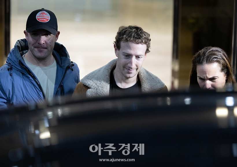 [슬라이드 포토] 한국 찾은 마크 저커버그 메타 CEO