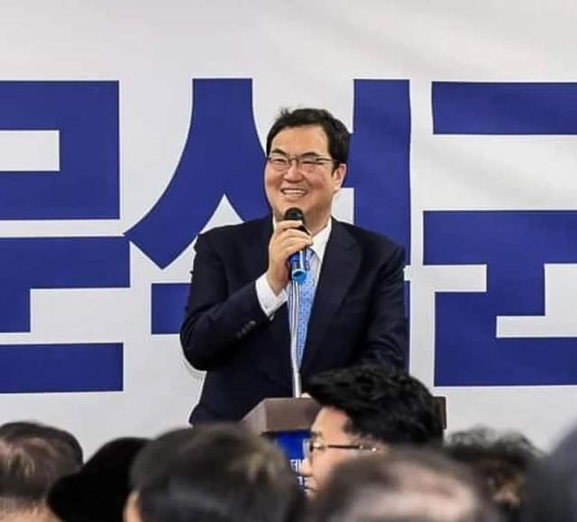 문석균 더불어민주당 의정부갑 예비후보가 지난달 30일 자신의 선거사무소 개소식에서 인사말을 하고 있다사진문석균 예비후보 선거사무소
