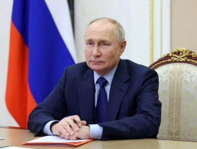 푸틴 러시아 대통령 핵무기 우주 배치 계획 없어