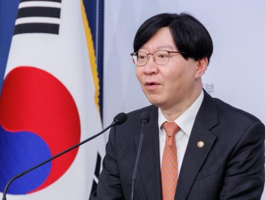 [정부 눈치보기에 엇박자 배당] 밸류업 프로그램 우왕좌왕…당국이 판 깔아야