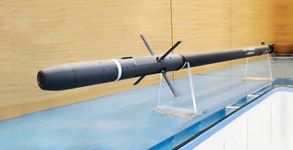LIG넥스원이 생산한 70mm 유도로켓탄 비궁 LIG넥스원은 현재 해당 미사일을 미국에 수출하기 위해 협상을 진행 중이다 사진LIG넥스원