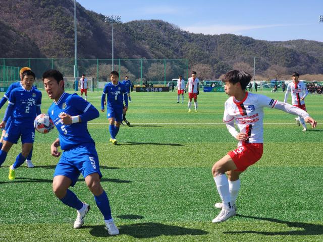 춘계고등축구대회 경기모습사진합천군