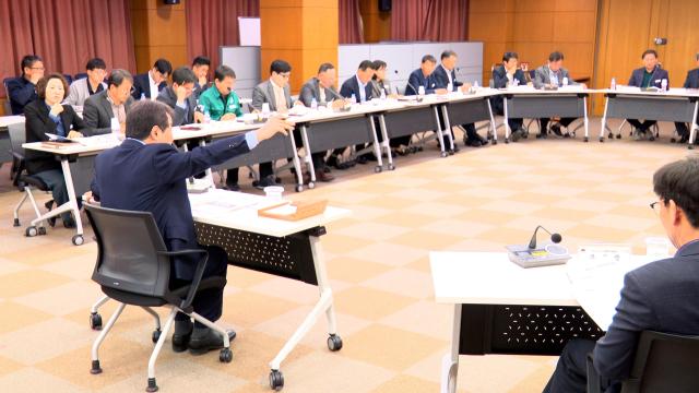 김천시 2025년도 국·도비 최대 확보를 위한 대책회의 모습사진김천시
