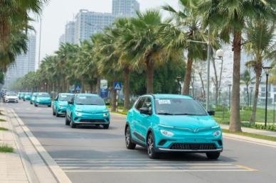 [ASIA Biz] 베트남 최대 재벌 빈그룹의 전기 택시회사, 베트남 차량공유시장을 재편하다