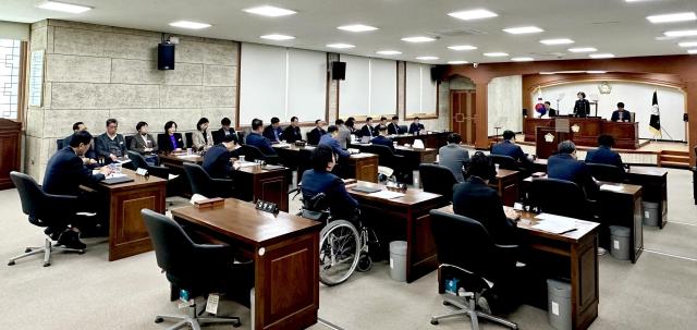 김제시의회는 19일 제2차 본회의를 끝으로 제276회 임시회를 마무리했다사진김제시의회