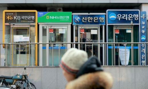 报告：韩四大商业银行人均年薪均近62万元