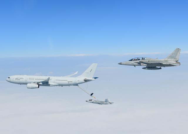 S. Korea succeeds in aerial refueling test of first homegrown supersonic fighter jet