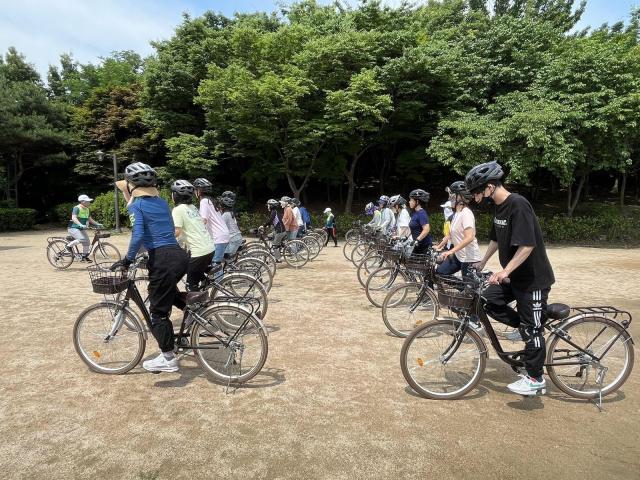 서울 은평구는 오는 4월부터 자전거교실을 운영한다고 25일 밝혔다 사진서울시