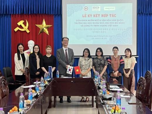 Hơn một nửa số trường ĐH có khoa tiếng Hàn ở Việt Nam sử dụng chương trình lớp học thông minh Klass của tập đoàn VISANG