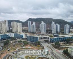 국토부, 부동산 PF 위기 해소 나서···건설업계 릴레이 간담회 개최