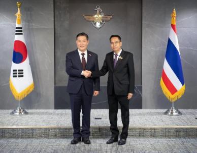 신원식, 태국 국방장관과 회담…태국 군 현대화 사업 참여 희망