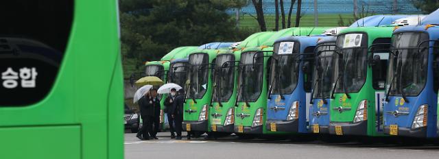 首尔市内公交总罢工结束 恢复正常运行