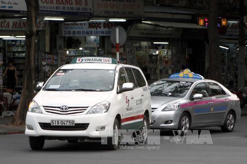 호찌민시에서 운행 중인 비나선 택시 사진베트남통신사