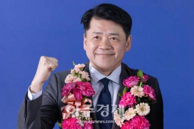 [포토] 김준형 조국혁신당 비례대표 당선자