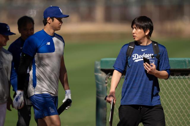 LA 다저스의 오타이 쇼헤이왼쪽와 전 통역사 미즈하라 잇페이 사진연합뉴스