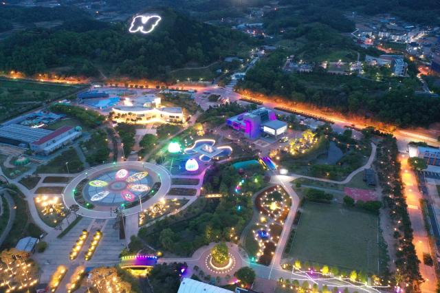 2023 나비대축제 엑스포공원 야간 전경사진함평군
