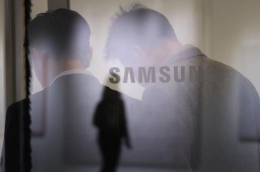 Chuyện gì đang xảy ra ở Samsung?…Giám đốc điều hành cấp cao phải làm việc 6 ngày/tuần