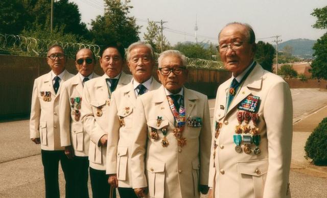 새로운 제복을 입은 제복의 영웅들 6·25참전유공자 화보 사진국가보훈부