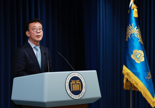홍철호 신임 대통령실 정무수석이 22일 서울 용산 대통령실 청사에서 열린 인사브리핑에서 소감을 말하고 있다 