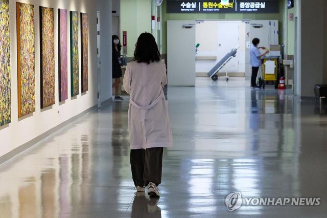 韓国政府、軍医官36人追加派遣···健保支援も拡大