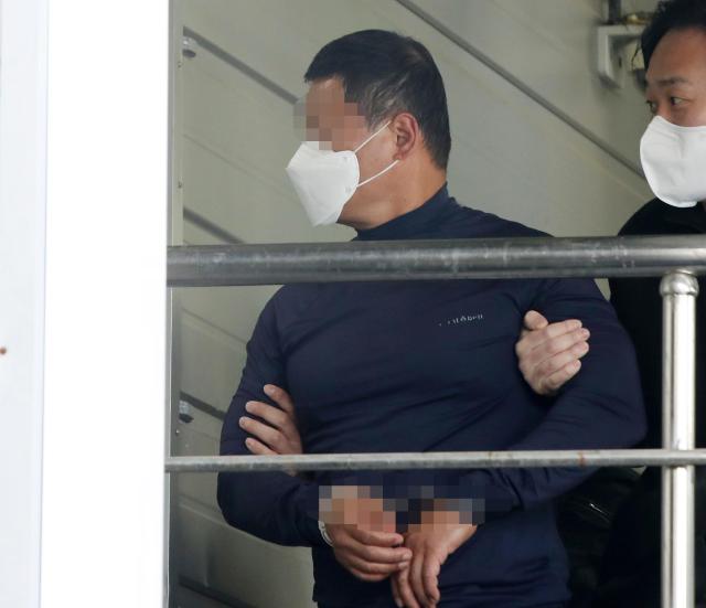 부산 칼부림을 벌인 용의자 A씨가 체포됐다 사진연합뉴스