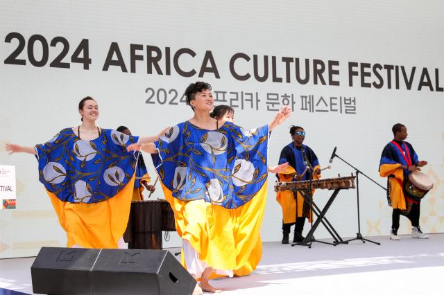 Africa dancers perform during the Africa Culture Festival at Gwanghwamun Square in Seoul May 10 2024 AJU PRESS Kim Dong-woo