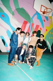 BTS, 다이너마이트로 美서 첫 500만 유닛 판매 인증