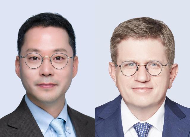 박영석 변호사왼쪽와 로버트 왁터Robert Wachter 외국변호사