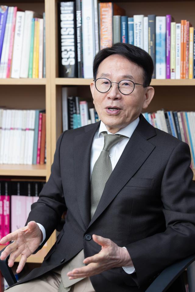 민병철 교수가 이끄는 선플재단, '외국인 존중의 날' 선언식 23일 개최...