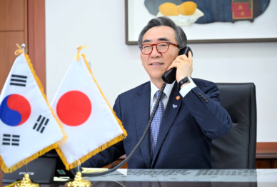 韓日외교장관 통화…한·일·중 정상회의 등 의견 교환