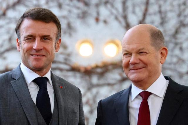 에마뉘엘 마크롱 프랑스 대통령과 올라프 숄츠 독일 총리 사진로이터 연합뉴스