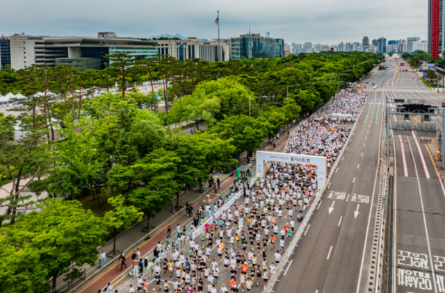 ‘롱기스트 런 2024’의 파이널 런 참가자들이 서울 여의도 일대를 달리는 모습 사진 현대차그룹
