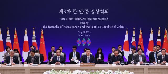 [9回韓日中首脳会議] 尹大統領「3国協力を通じて国民の健康と安全、生活水準や質を向上させるべき」