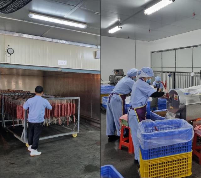 윙입푸드 생산라인 직원들이 살라미 건조 과정왼쪽과 돼지고기를 다지는 과정을 진행하고 있다 사진홍승우 기자