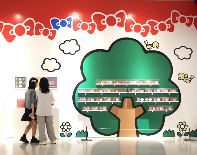 Visitors view exhibits at the Hello Kitty 50th Anniversary Special Exhibition hold at the DDP on June 3 2024 AJU PRESS Han Jun-gu