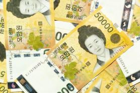 Lương năm 43.000 USD vẫn là thấp?…Mức lương được coi là cao với nhân viên văn phòng Hàn Quốc là bao nhiêu?