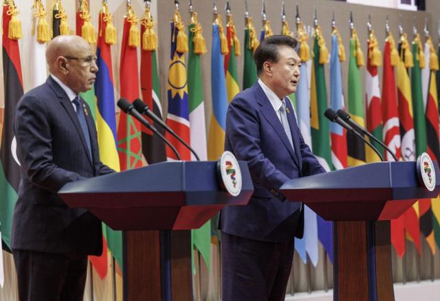 President Yoon Suk Yeol right and Mauritania President Mohamed Ould Ghazouani speak at a joint press conference for the Korea-Africa Summit in Goyang Gyenggi Province on June 4 2024 Yonhap