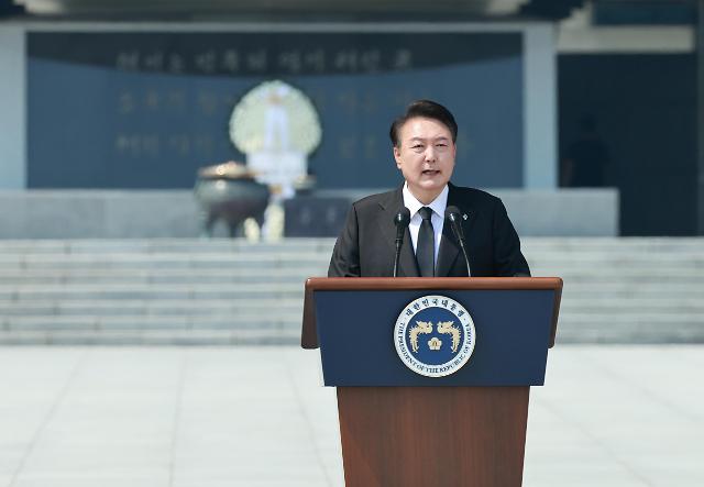 尹锡悦发表纪念显忠日讲话 称绝不会对朝鲜挑衅坐视不管