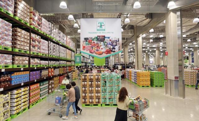 韩仓储式超市物美价廉吸引顾客 高通胀环境下性价比优势凸显